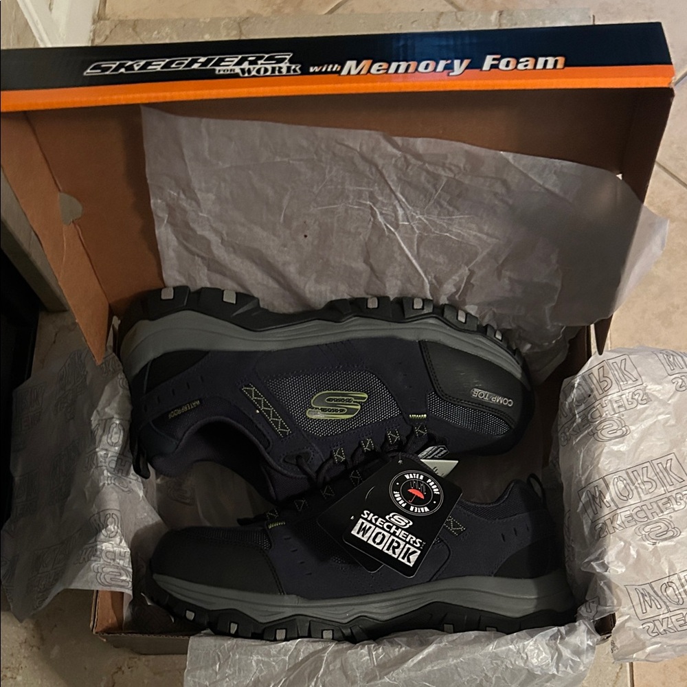 Skechers Men's Black and Dark Gray Steel toe Safety Shoes